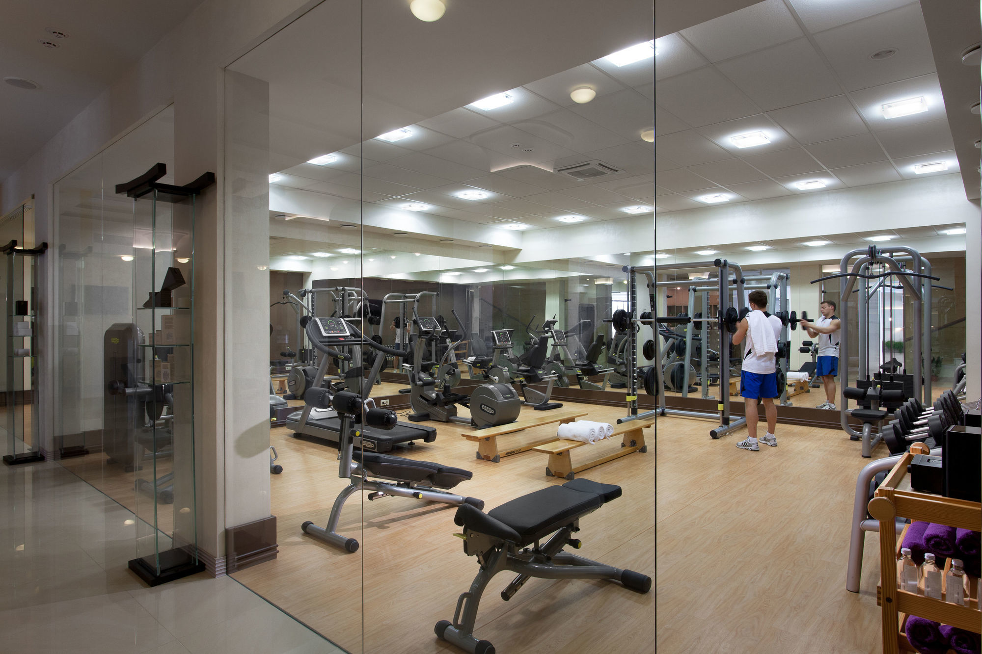 Superior Golf And Spa Resort خاركيف المظهر الخارجي الصورة