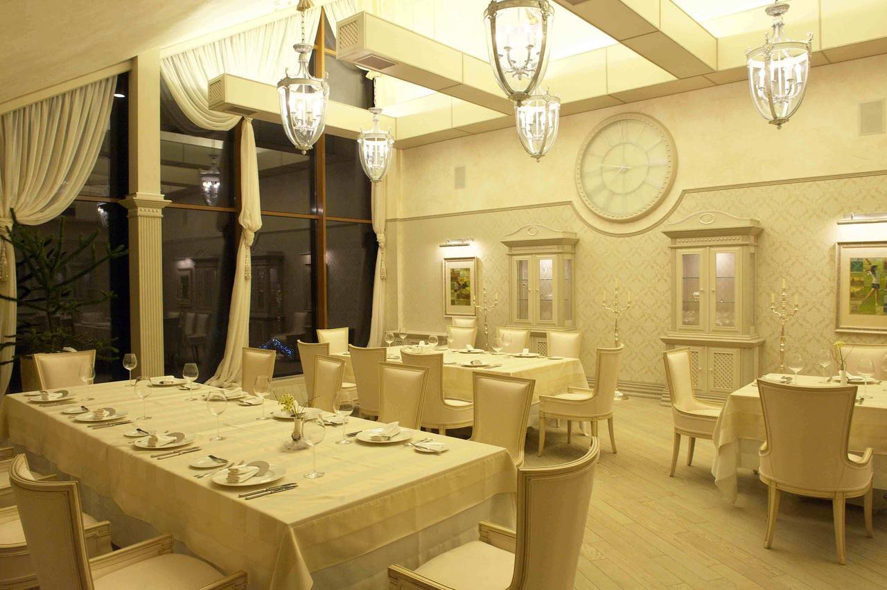 Superior Golf And Spa Resort خاركيف المظهر الخارجي الصورة