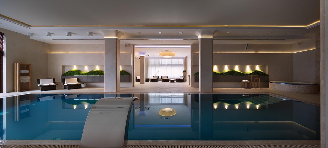 Superior Golf And Spa Resort خاركيف المظهر الخارجي الصورة