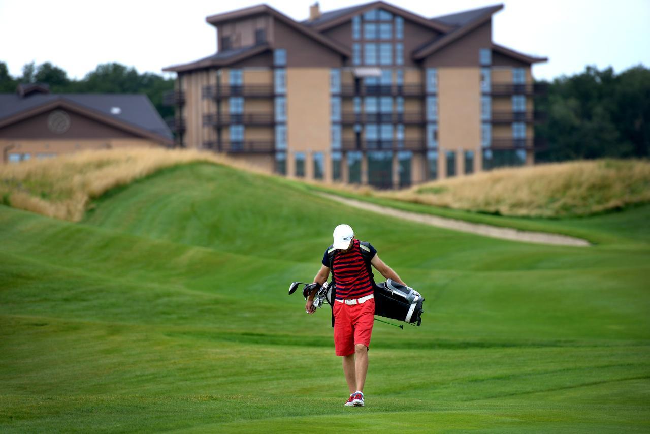Superior Golf And Spa Resort خاركيف المظهر الخارجي الصورة