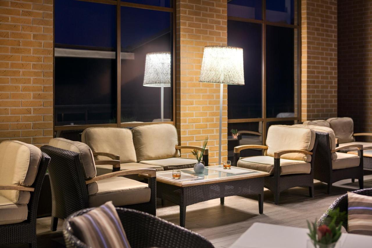 Superior Golf And Spa Resort خاركيف المظهر الخارجي الصورة